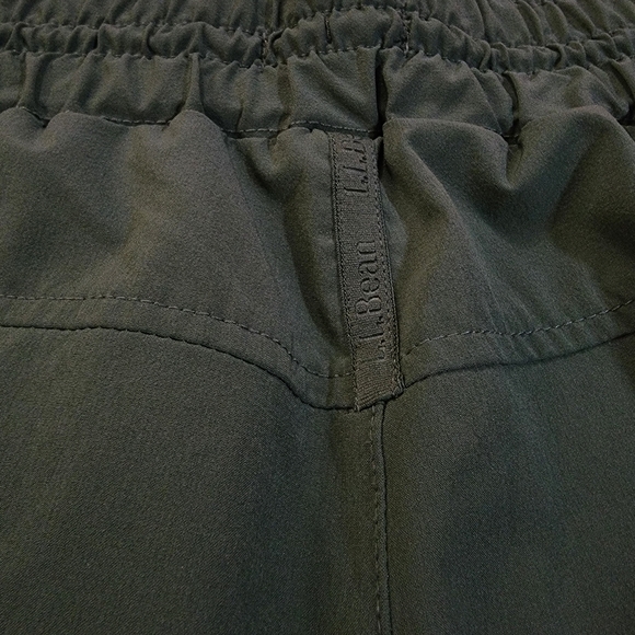 L.L. Bean Women's Olive Venture Stretch Ankle Pants 3X - Picture 15 of 16